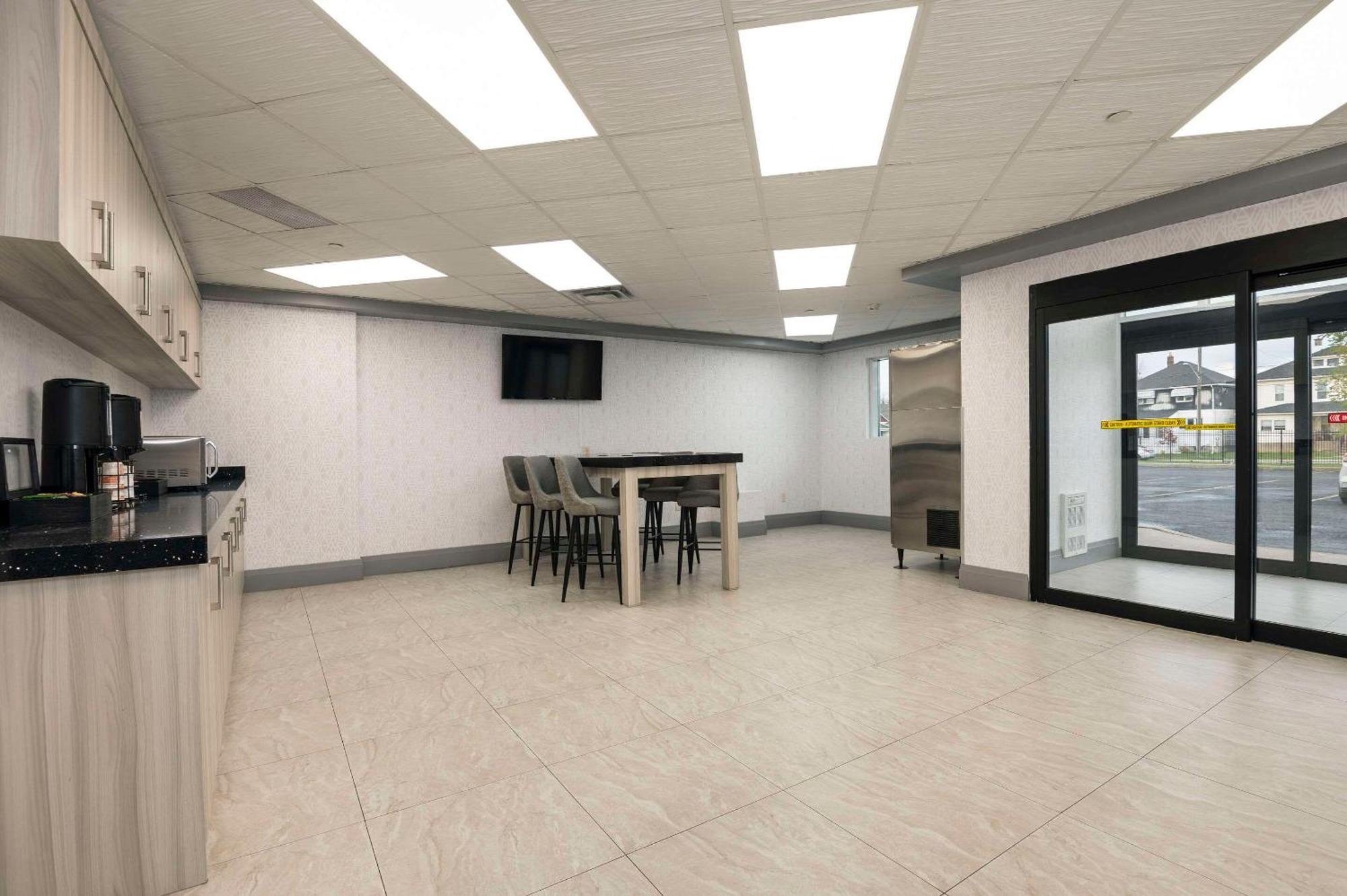 מפלי הניאגרה Comfort Hotel מראה חיצוני תמונה